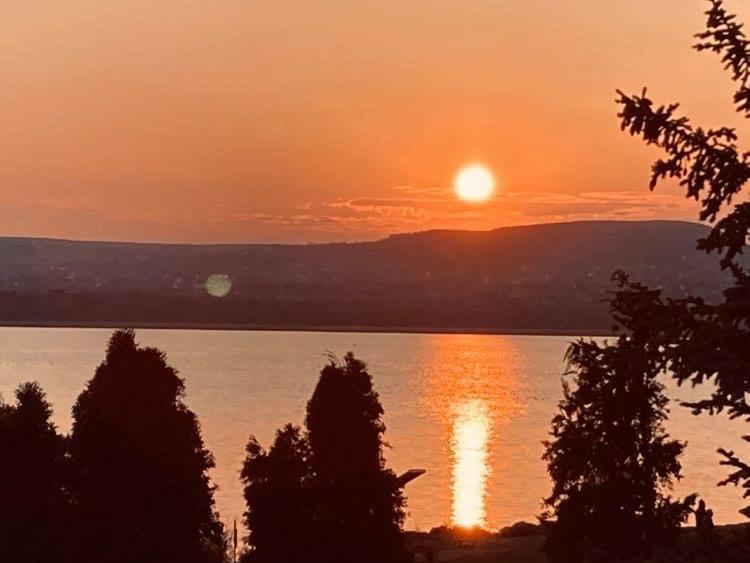 Sunset Beach Apartman Balatonfůzfő 外观 照片